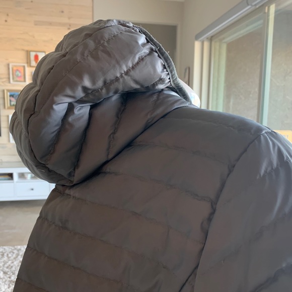 Eddie Bauer XXL knee length hooded puffer coat - Picture 3 of 11